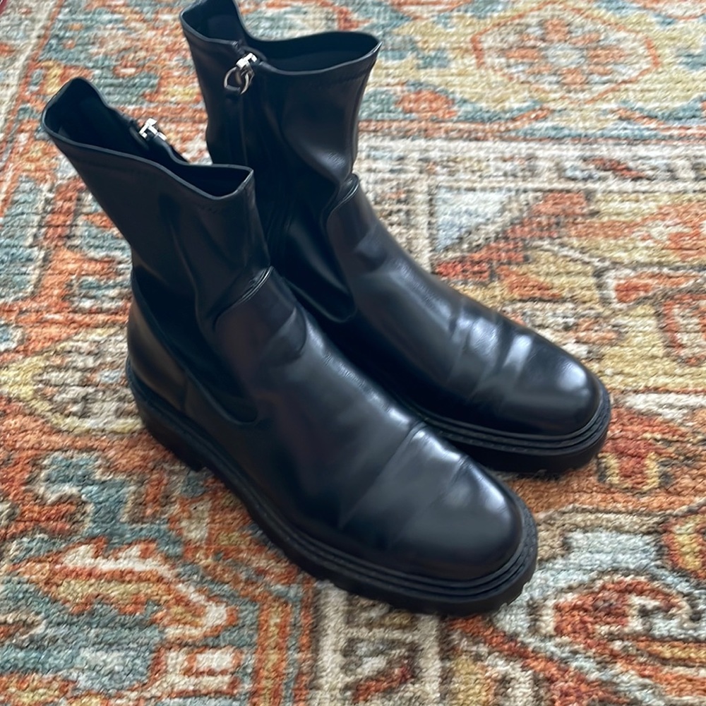 ✅SOLD✅ZARA lug sole boots